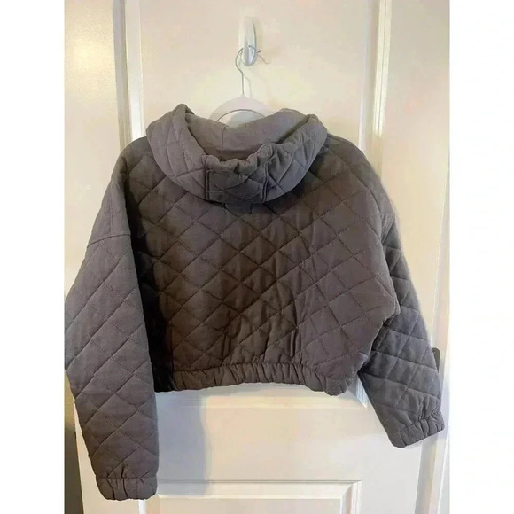 Stoosh Lavender Gray Quilted Cropped Hooded Jacket Sz L zip up warm pockets - Picture 3 of 7